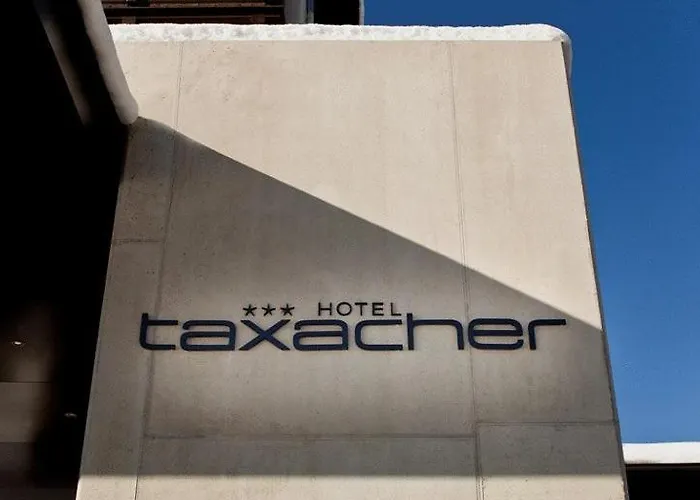 Taxacher Hotel 3*