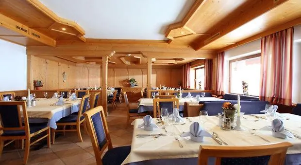 Taxacher Hotel Kirchberg in Tirol