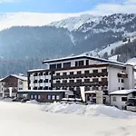 Taxacher Hotel