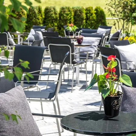 Taxacher Hotel